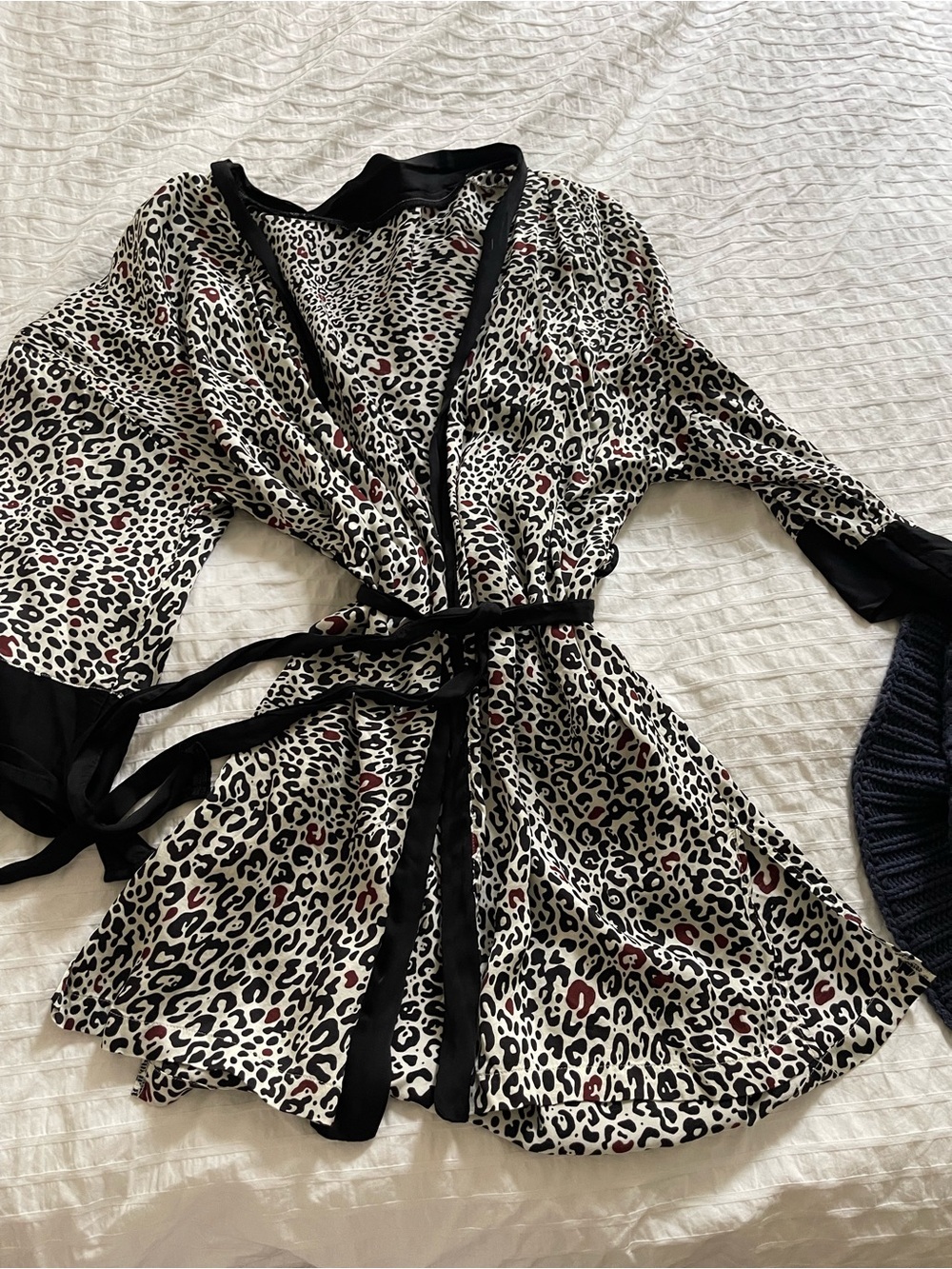 intimissimi Black-Trim Leopard Print Chemise with Red Accents